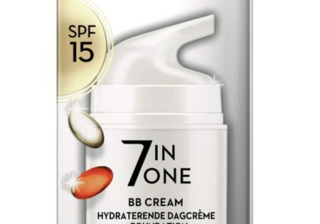 Olay Total Effects 7in1 BB Cream Dagcrème + Vleugje Foundation