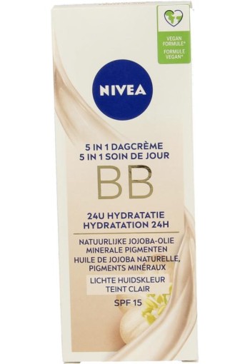Nivea Essentials BB cream light SPF15 (50 Milliliter)