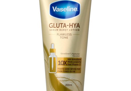 Vaseline Gluta-hya flawless glow 300 Milliliter