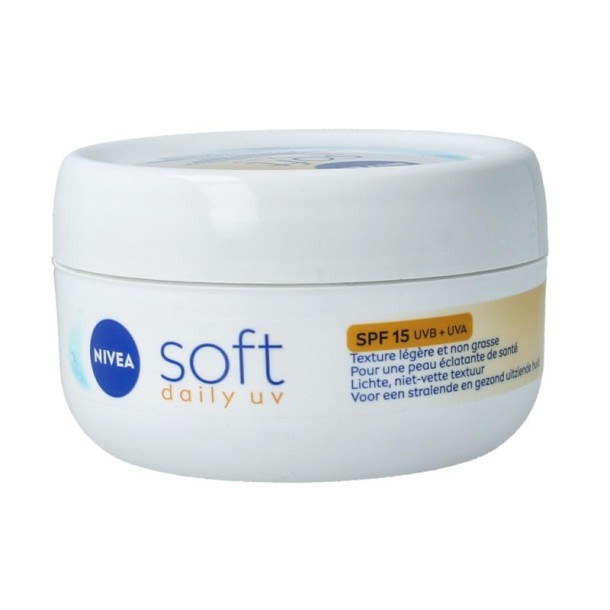 Nivea Bodycreme soft daily UV SPF15 (200 Milliliter)