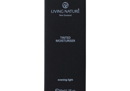 Living Nature Evening light tinted moisturiser (50 Milliliter)