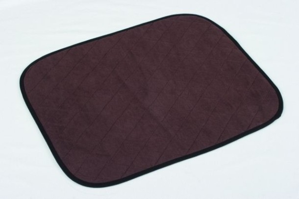 HYGION Wasbare onderlegger stoel 40 x 50cm bruin (1 Stuks)