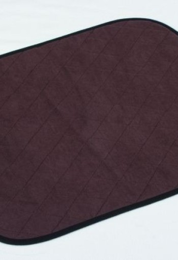 HYGION Wasbare onderlegger stoel 40 x 50cm bruin (1 Stuks)