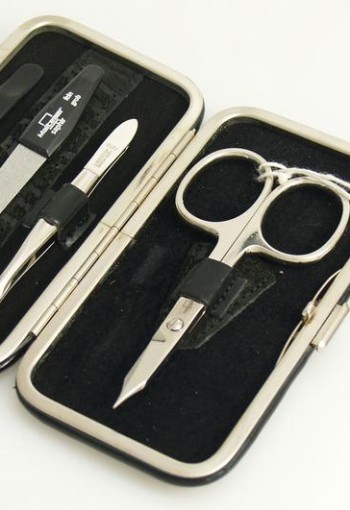 Malteser Manicure-etui 4-delig zwart lak- en fluweelleer (1 Set)
