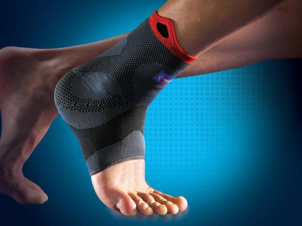 Thuasne Verstelbare steunbrace enkel maat M (1 Stuks)