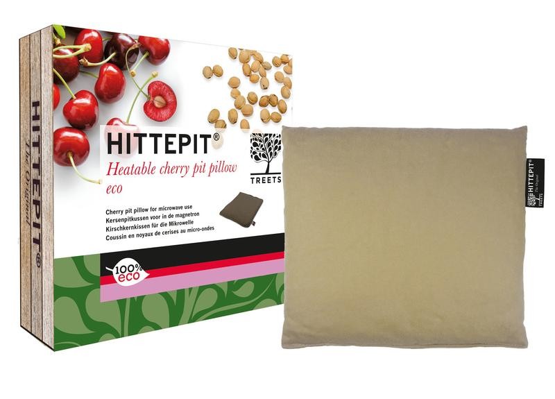 Peuter at een kersenpit